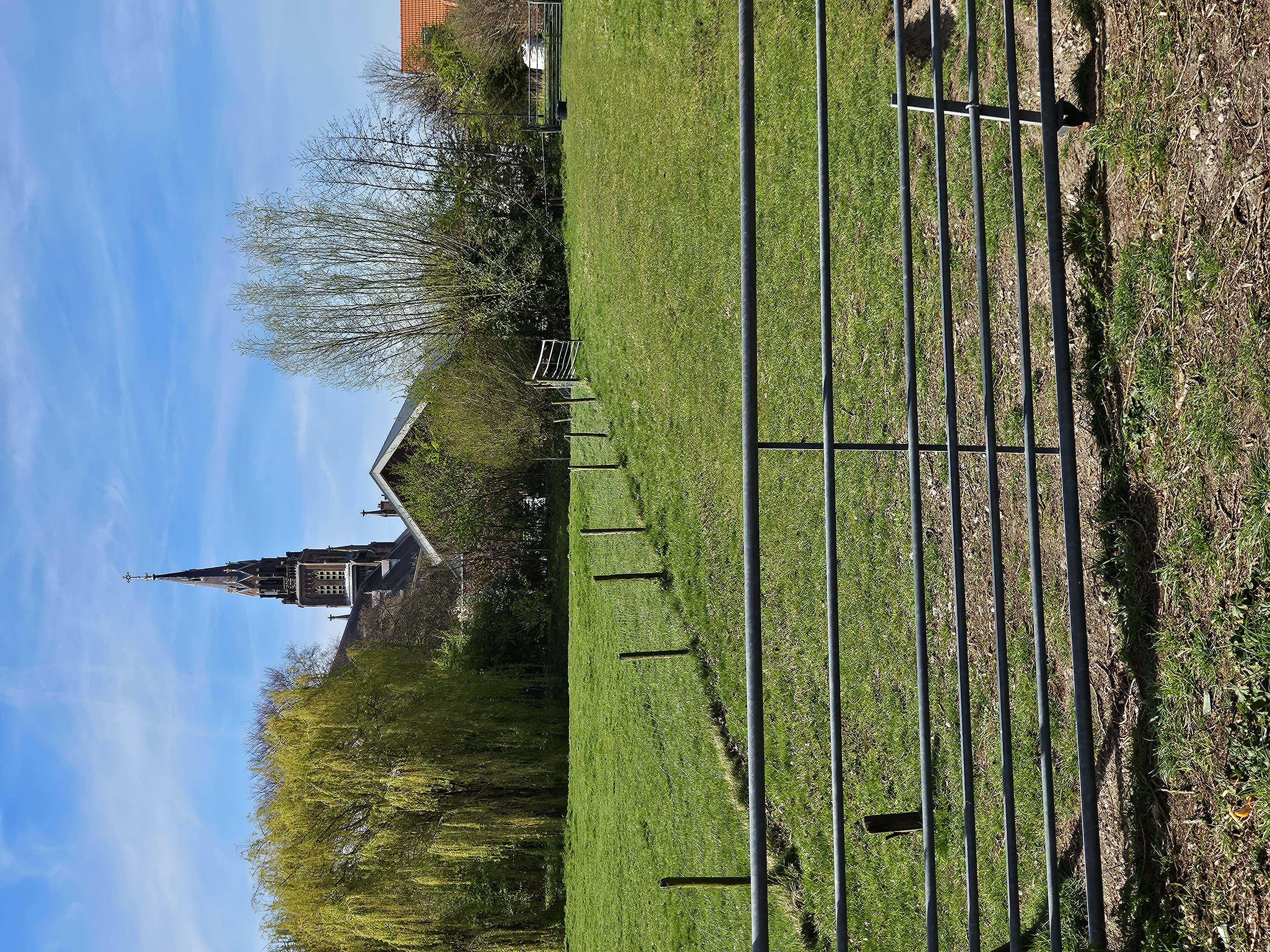 Wat eens Boerderij Warmendam was. Achter de Katholieke Kerk aan de Leidseweg